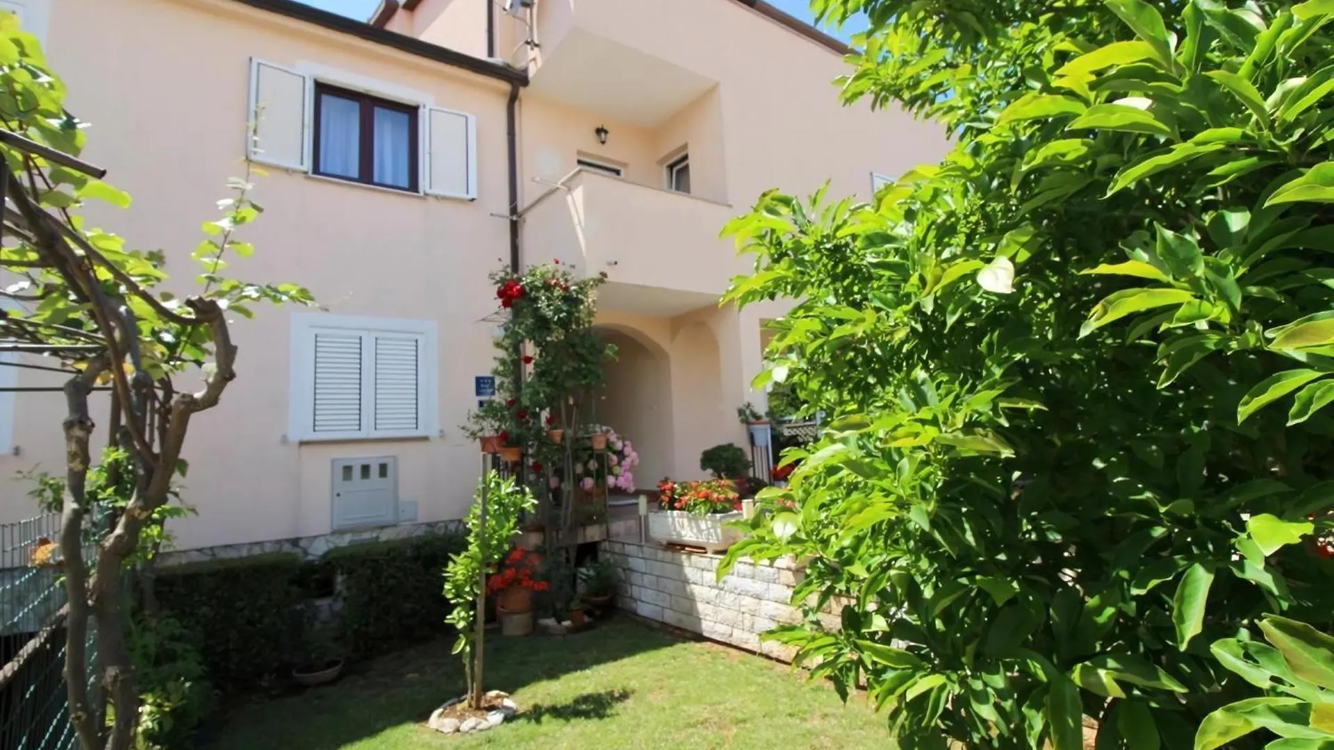 Ferienwohnung Milka In Porec In Strandnaehe Croatia
